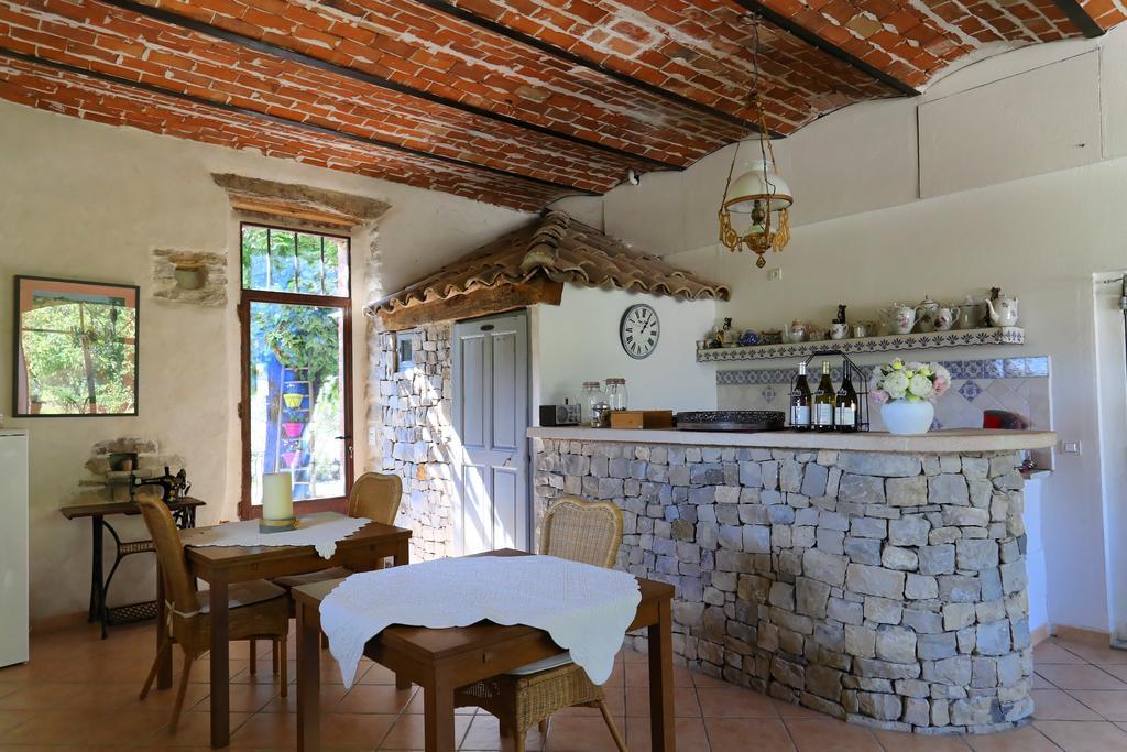 Les Tilleuls d'Elisée Vaison-la-Romaine Exterior foto